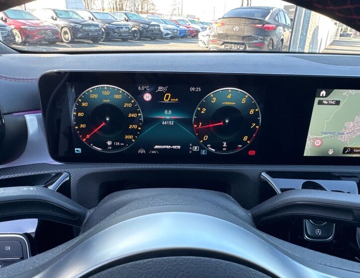 Mercedes-Benz CLA Kombi 2,0 l 310 kw