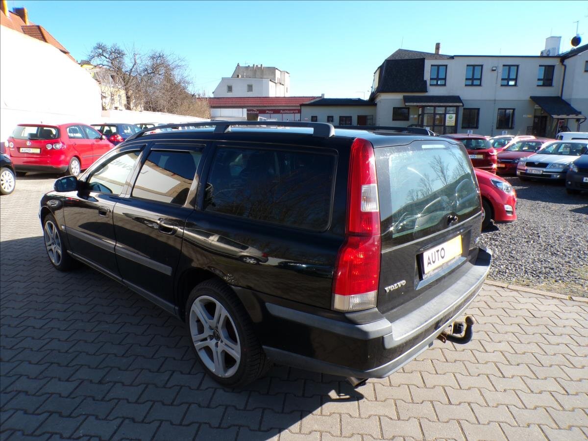 Volvo V70 Kombi 2,5 l 103 kw