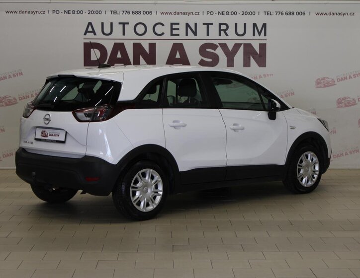 Opel Crossland X SUV / Terénní 1,2 l 61 kw