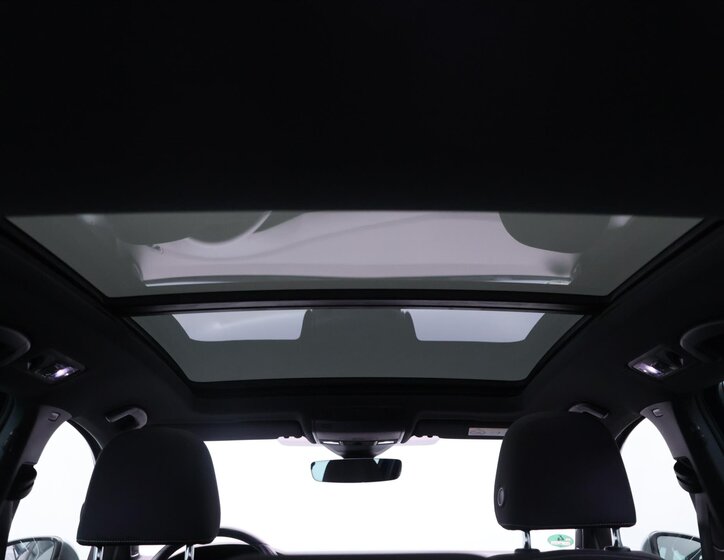 Volkswagen Golf Kombi 2,0 l 228 kw