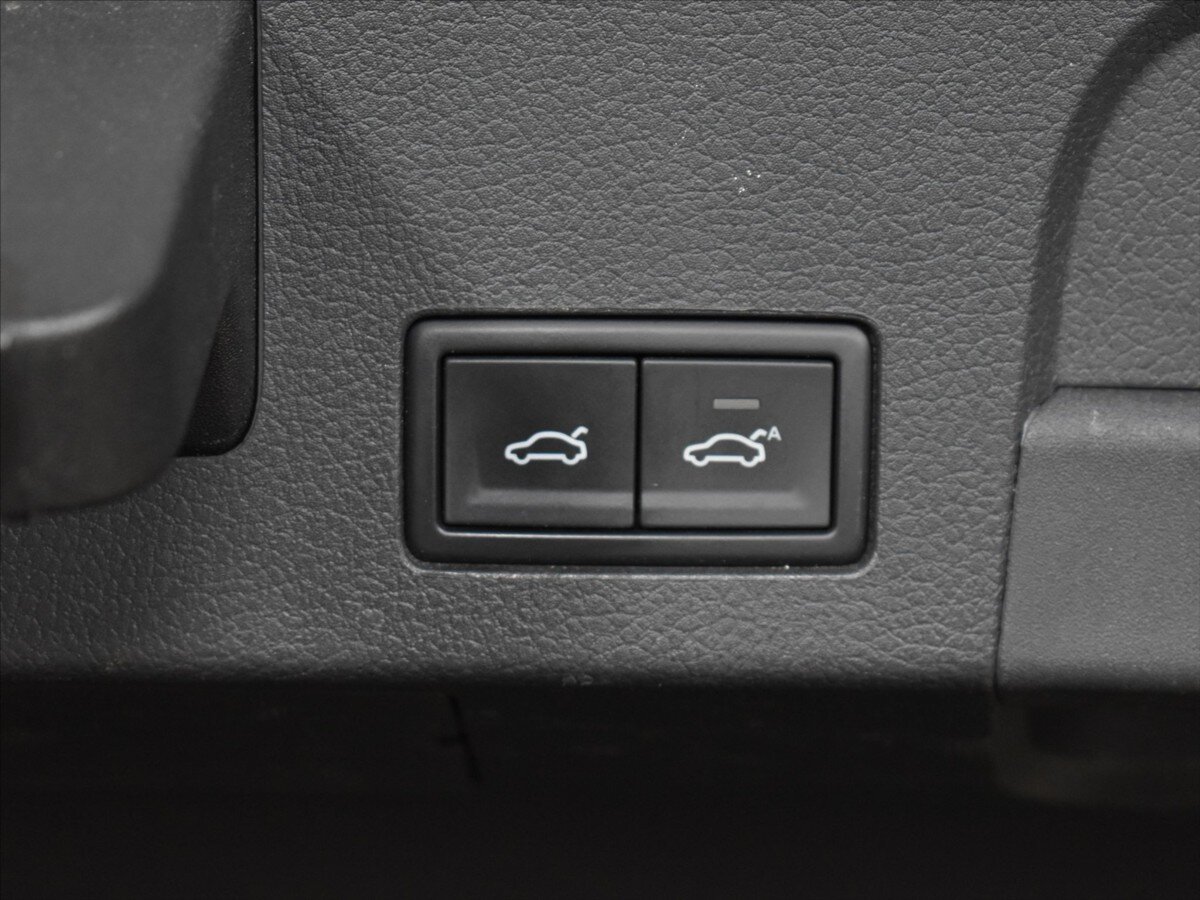 Volkswagen Arteon Liftback 2,0 l 176 kw