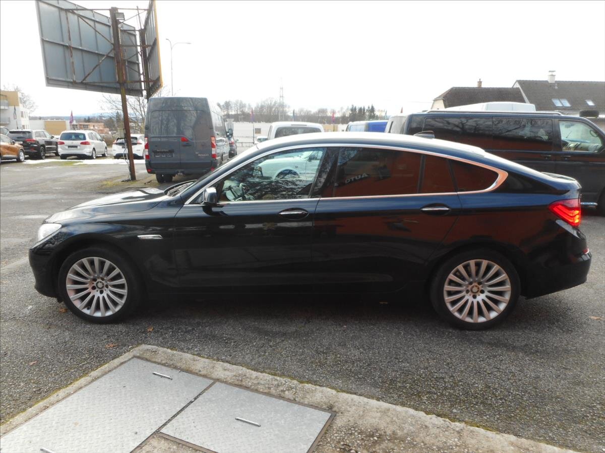 BMW Řada 5 Sedan / Limuzína 3,0 l 220 kw
