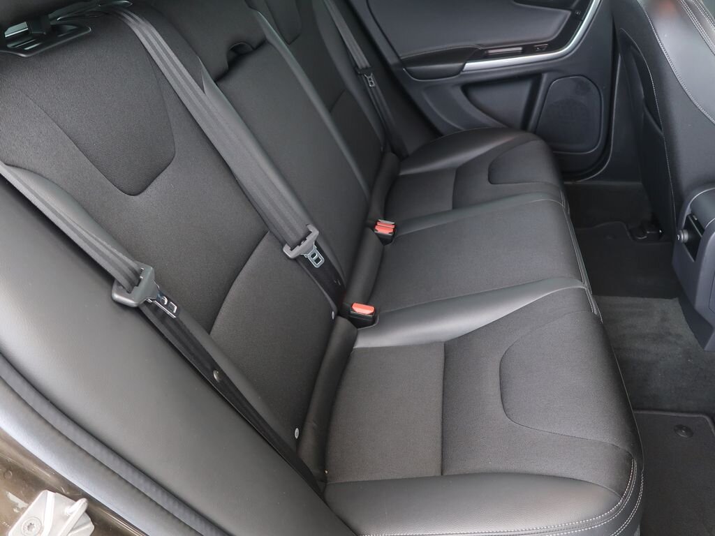 Volvo V60 Kombi 2,0 l 110 kw