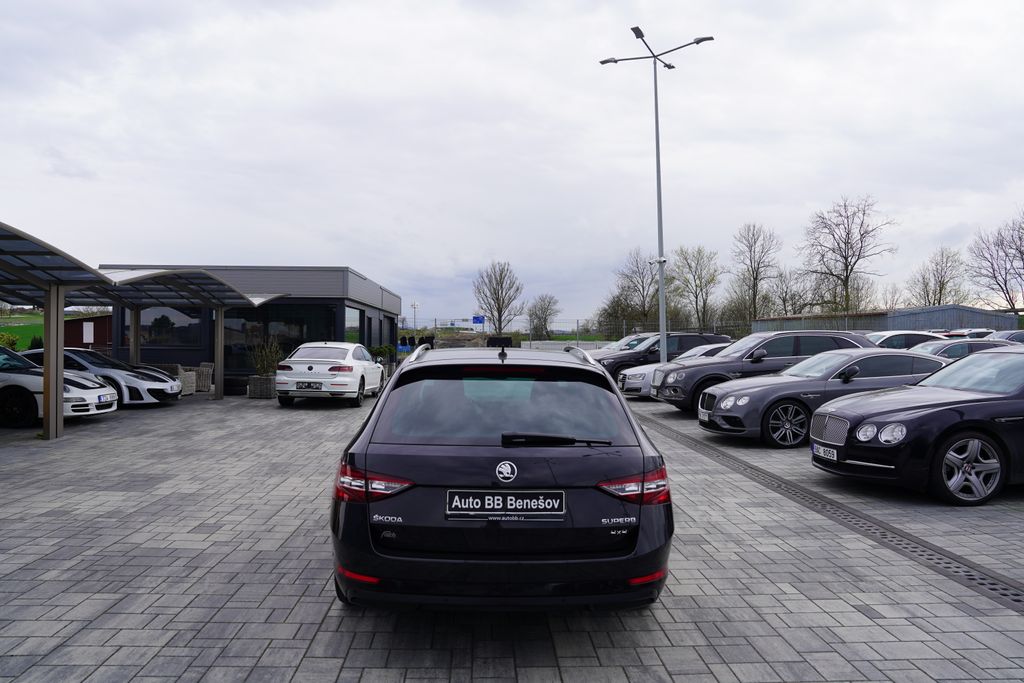 Škoda Superb Kombi 2,0 l 140 kw
