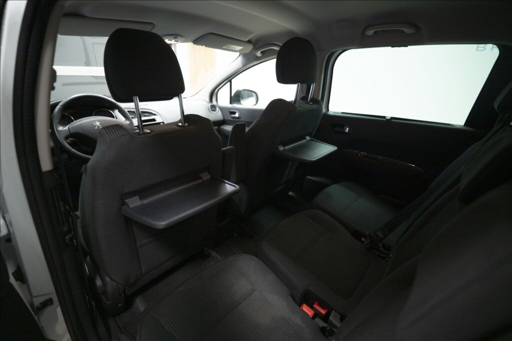 Peugeot 5008 MPV 1,6 l 88 kw