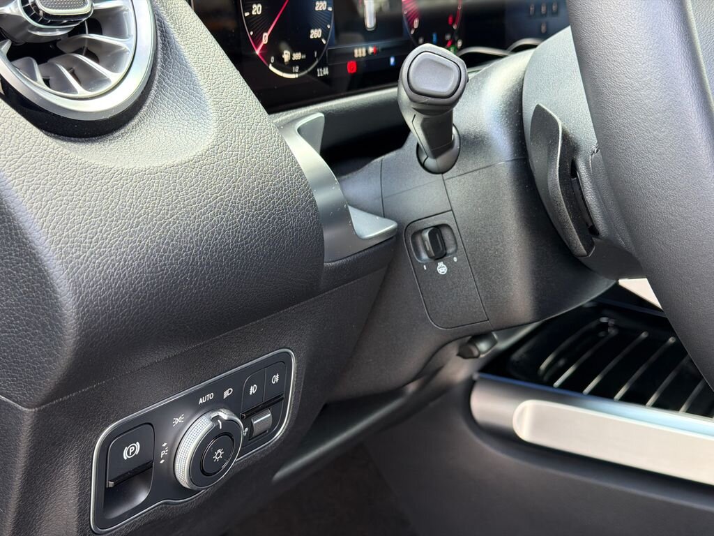 Mercedes-Benz GLB SUV / Terénní 2,0 l 110 kw