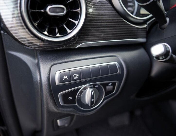 Mercedes-Benz Třídy V MPV 2,0 l 176 kw