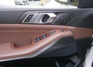 BMW X5 Kombi 3,0 l 195 kw