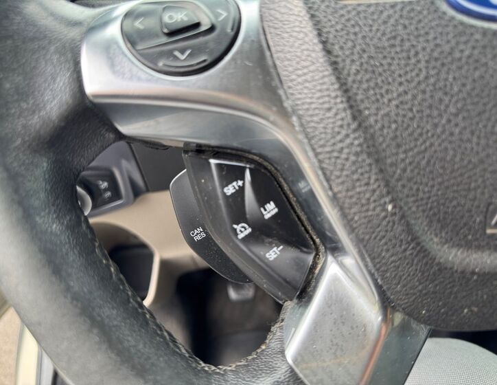 Ford Tourneo Custom 17