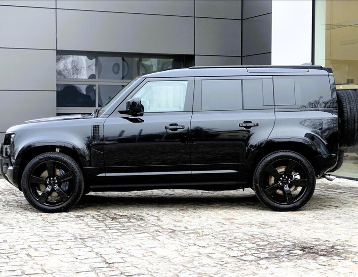 Land Rover Defender SUV / Terénní 5,0 l 313 kw