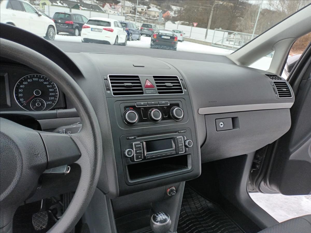 Volkswagen Touran MPV 1,2 l 77 kw