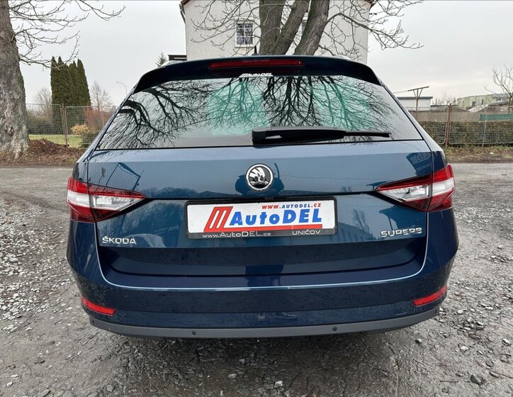 Škoda Superb Kombi 2,0 l 110 kw