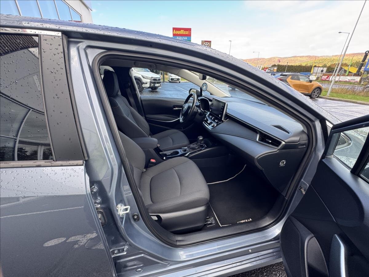 Toyota Corolla Sedan / Limuzína 1,8 l 72 kw