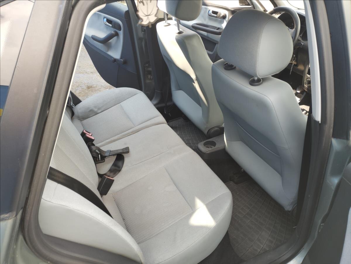 Seat Cordoba Sedan / Limuzína 1,4 l 55 kw