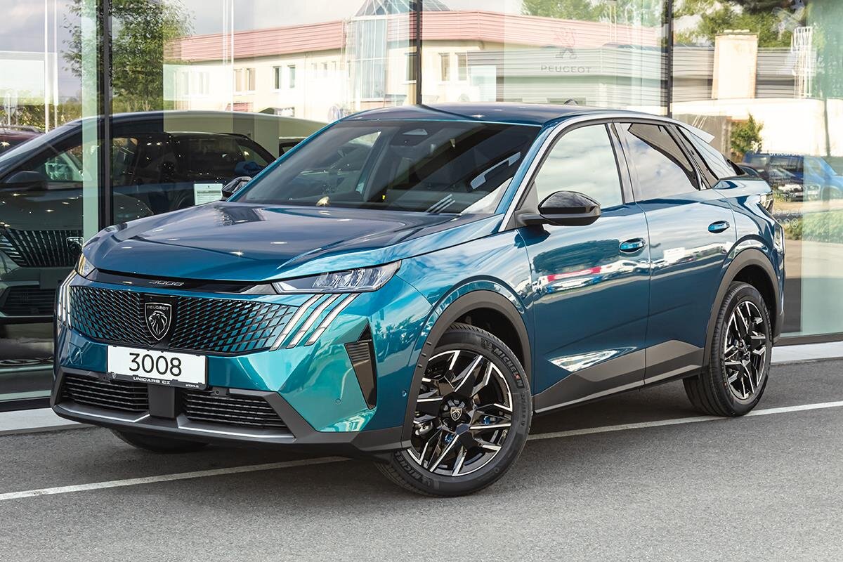 Peugeot 3008 SUV 1,2 l 107 kw
