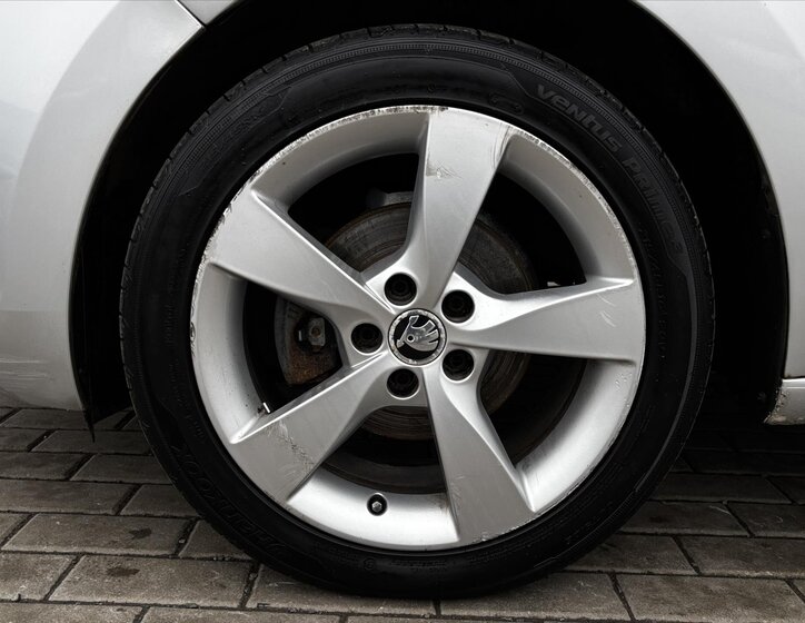 Škoda Rapid Liftback 1,2 l 63 kw