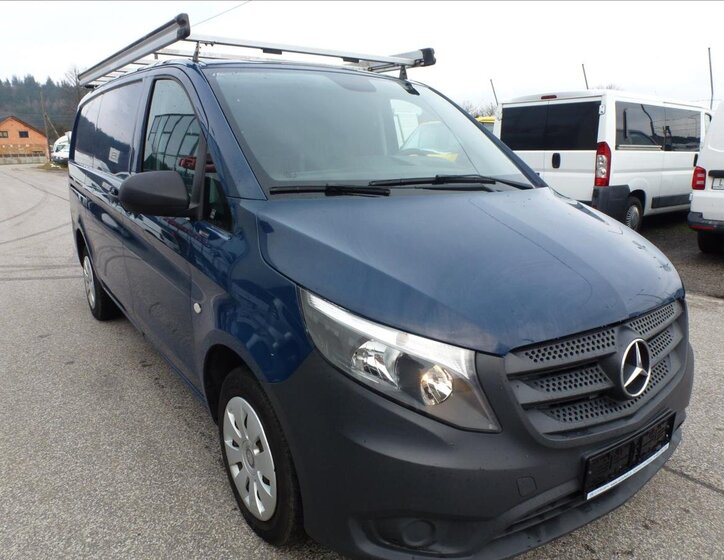 Mercedes-Benz Vito 4