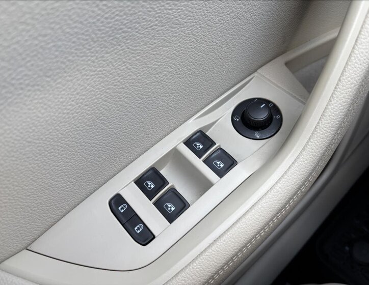 Škoda Superb Kombi 2,0 l 110 kw