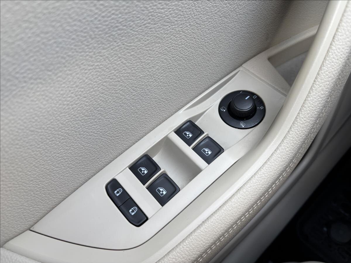 Škoda Superb Kombi 2,0 l 110 kw