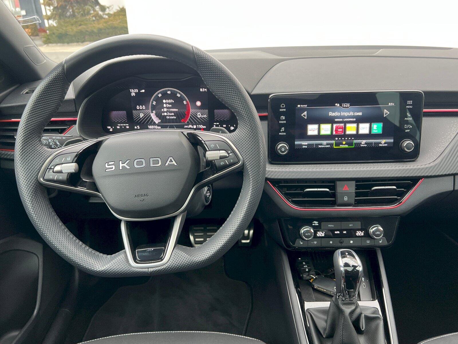 Škoda Scala Hatchback 1,0 l 85 kw