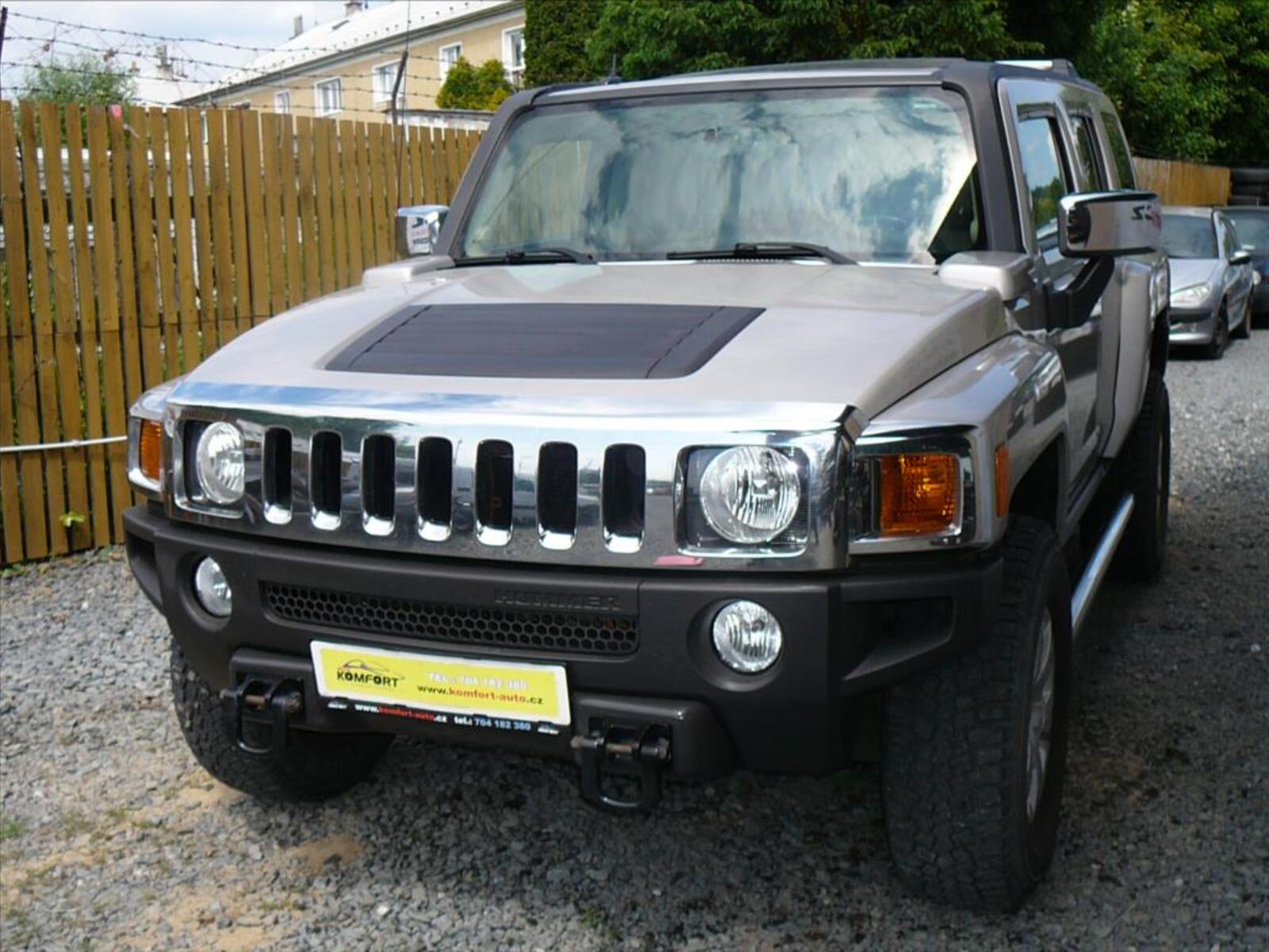 Hummer H3 3