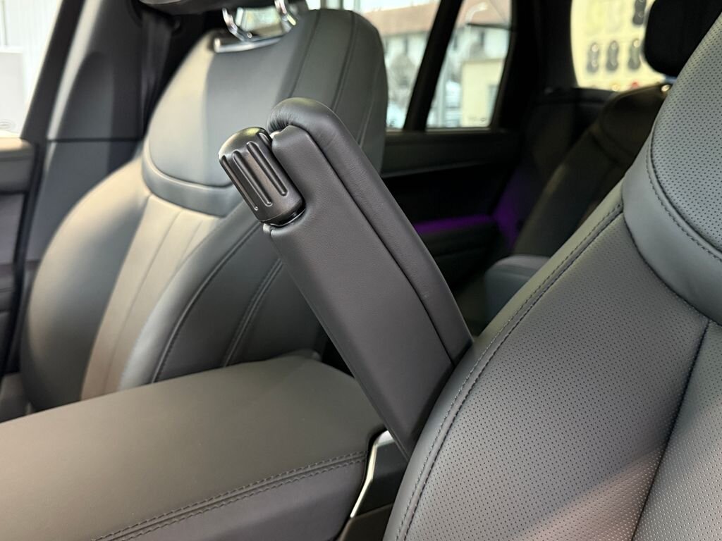 Land Rover Range Rover SUV / Terénní 4,4 l 390 kw