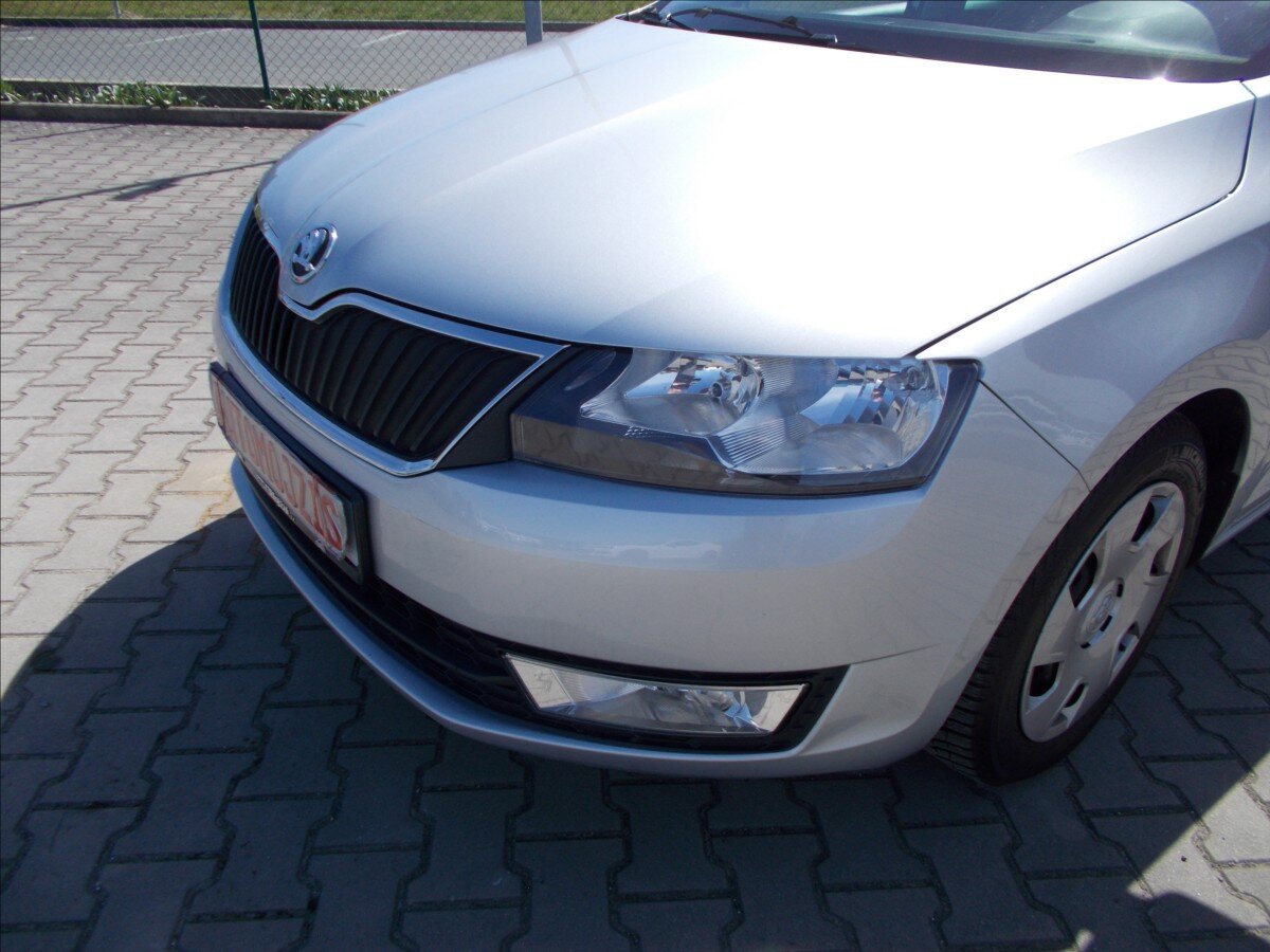 Škoda Rapid Sedan / Limuzína 1,6 l 77 kw