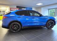 Alfa Romeo Stelvio 4