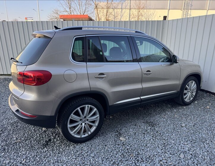 Volkswagen Tiguan SUV / Terénní 2,0 l 81 kw