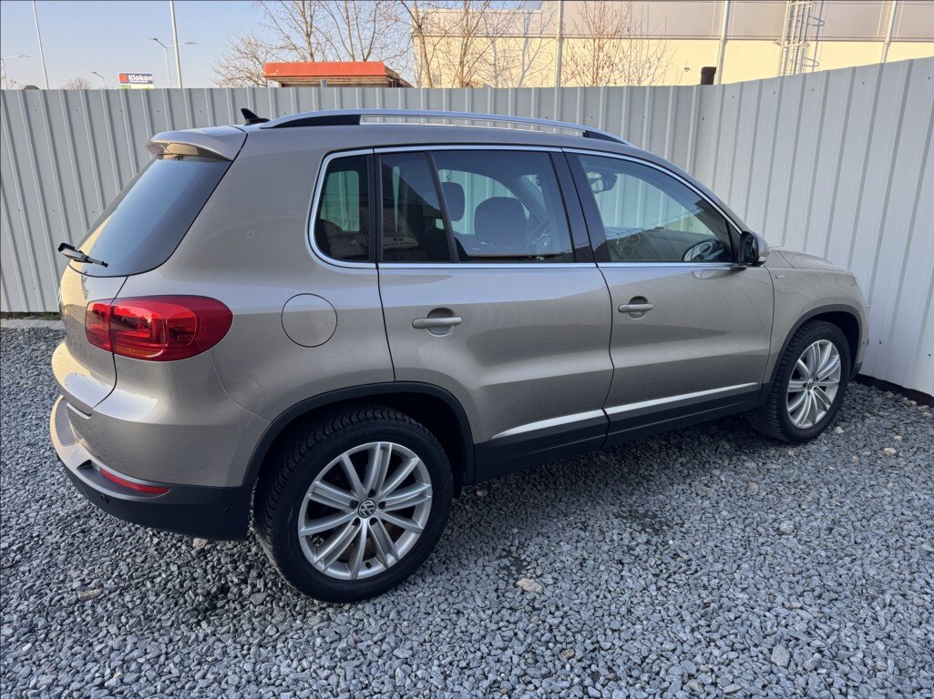 Volkswagen Tiguan SUV / Terénní 2,0 l 81 kw