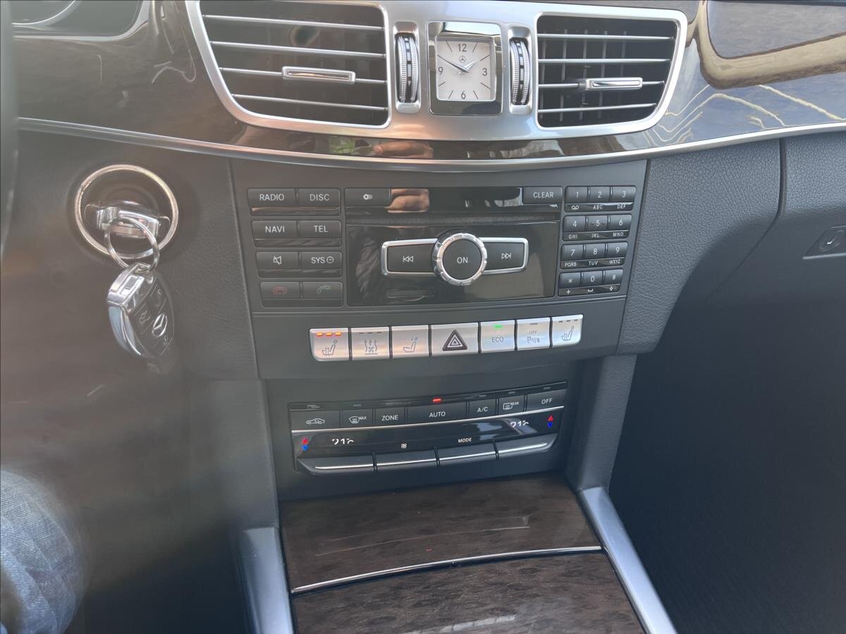 Mercedes-Benz Třídy E Kombi 3,0 l 190 kw
