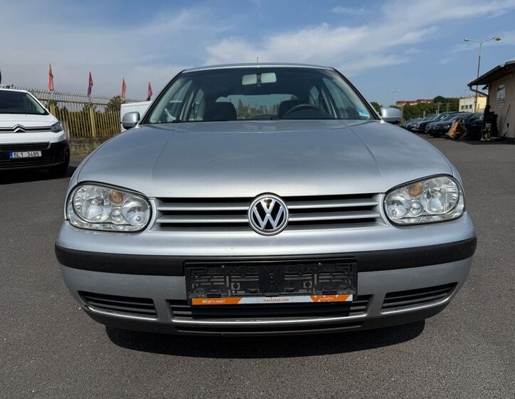 Volkswagen Golf 2