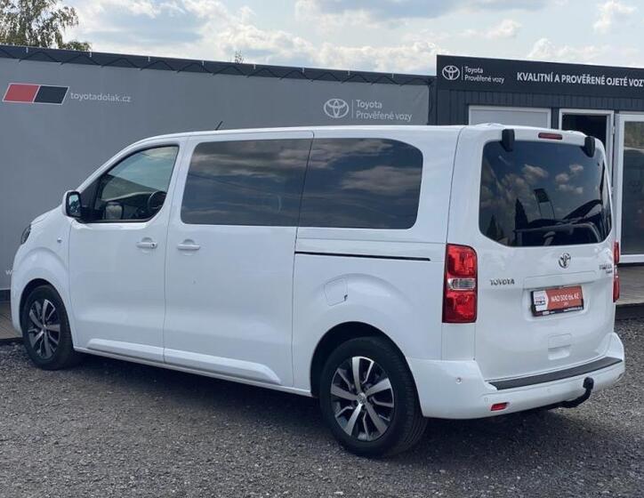 Toyota ProAce Verso 9