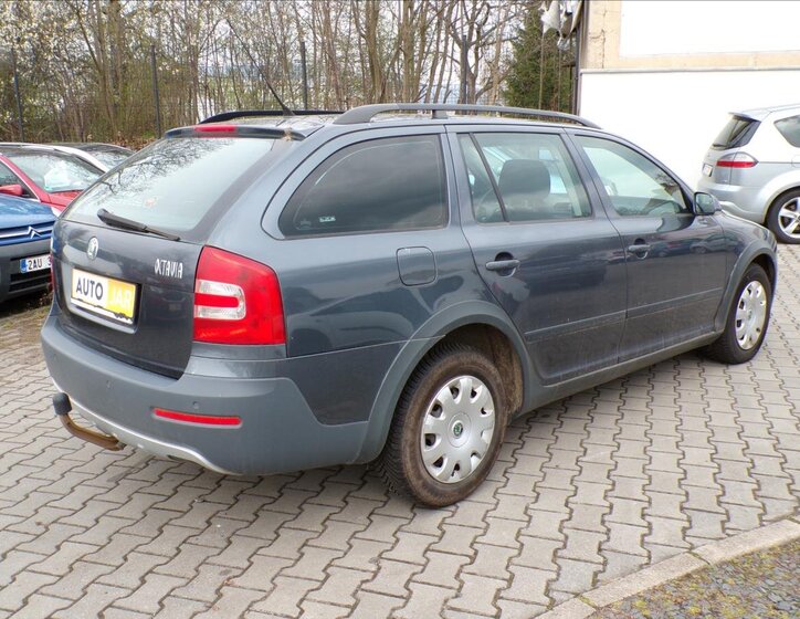 Škoda Octavia Kombi 2,0 l 103 kw