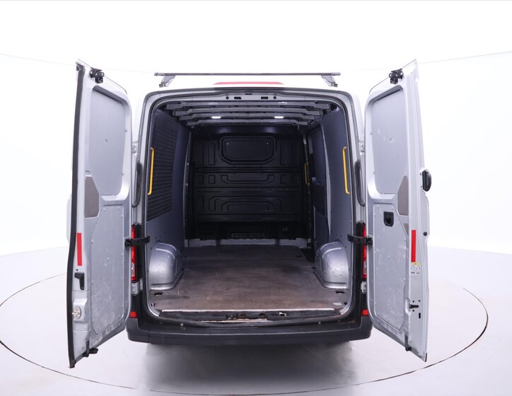 Volkswagen Crafter Skříň 2,0 l 103 kw