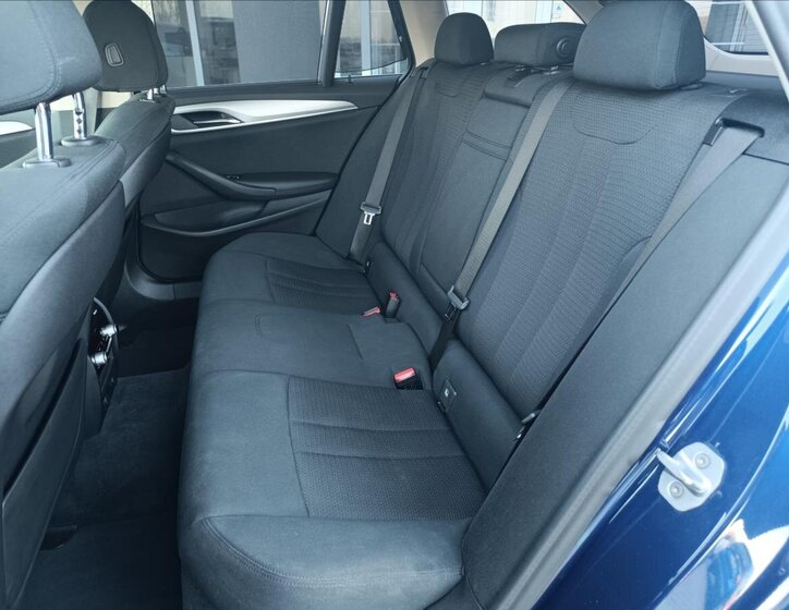 BMW Řada 5 Kombi 2,0 l 140 kw