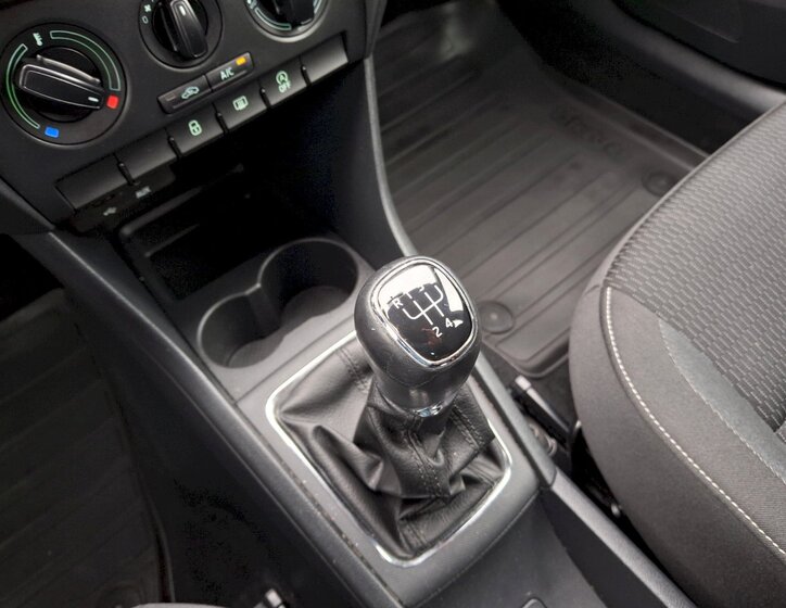 Škoda Rapid Sedan / Limuzína 1,2 l 66 kw