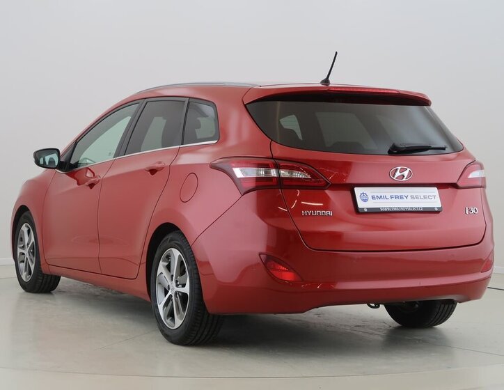 Hyundai i30 Kombi 1,6 l 99 kw