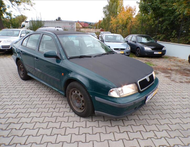 Škoda Octavia 1