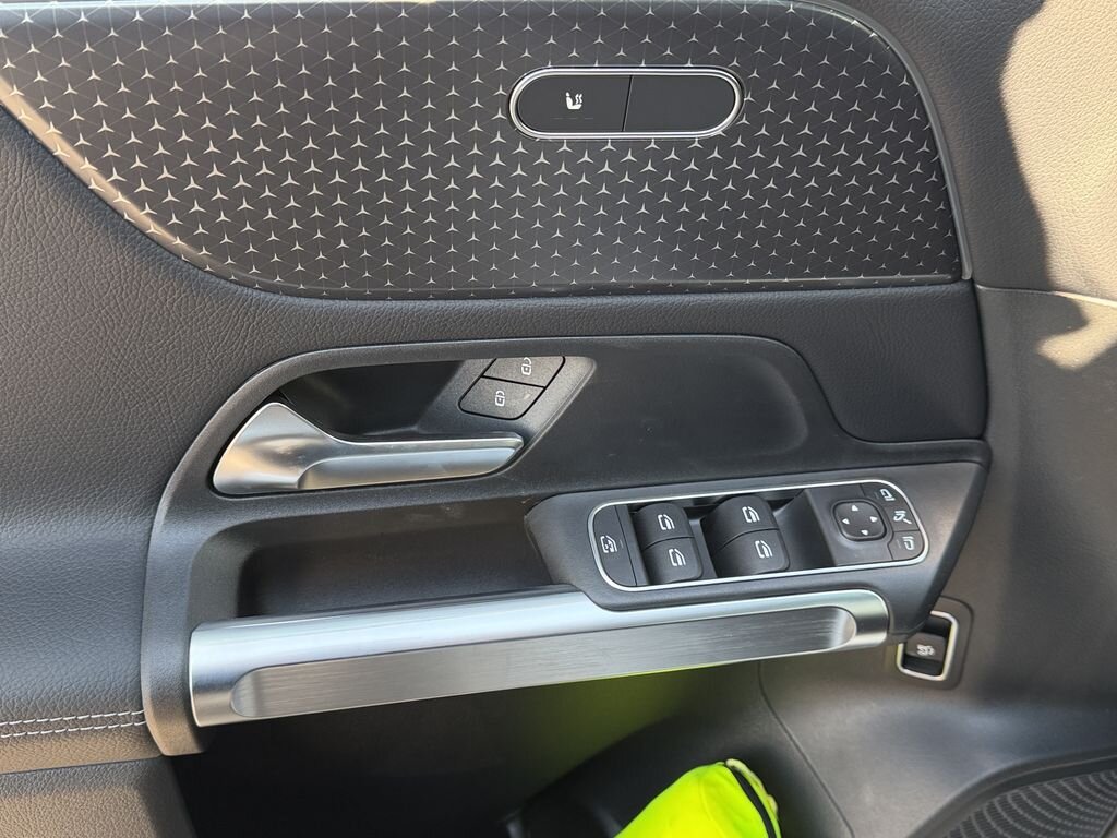 Mercedes-Benz GLB SUV / Terénní 2,0 l 110 kw