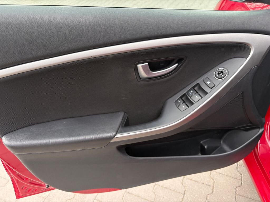 Hyundai i30 Hatchback 1,4 l 73 kw