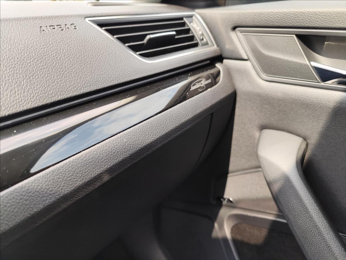 Škoda Superb Kombi 2,0 l 140 kw