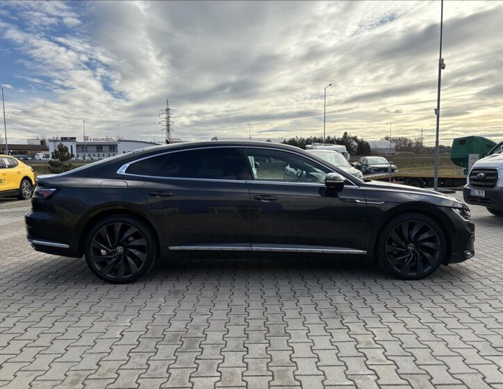 Volkswagen Arteon Liftback 2,0 l 206 kw