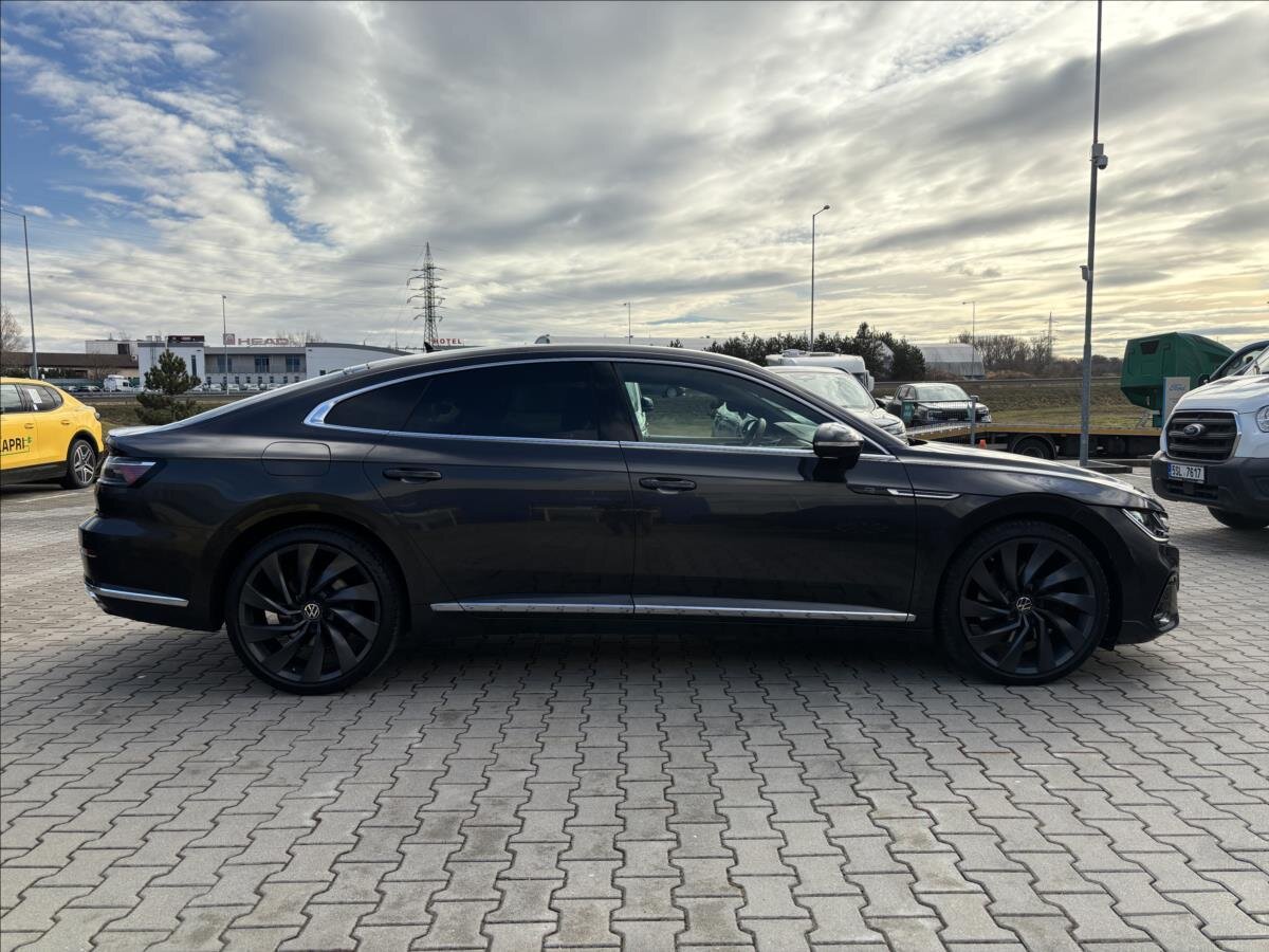 Volkswagen Arteon Liftback 2,0 l 206 kw