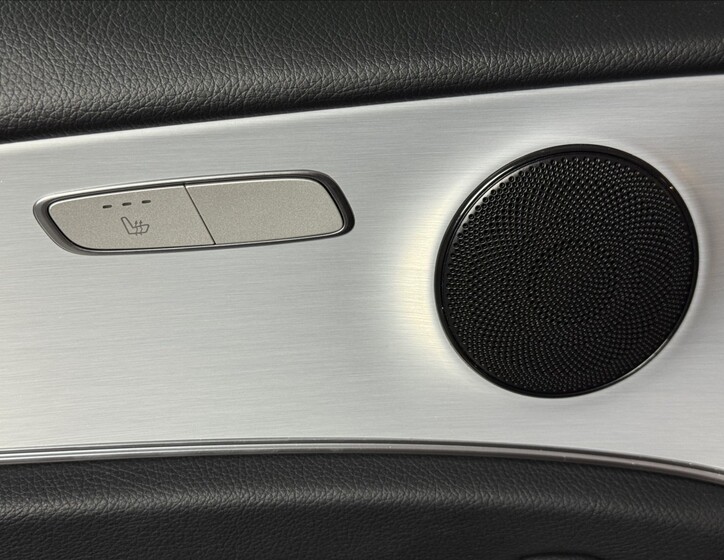 Mercedes-Benz Třídy E 27