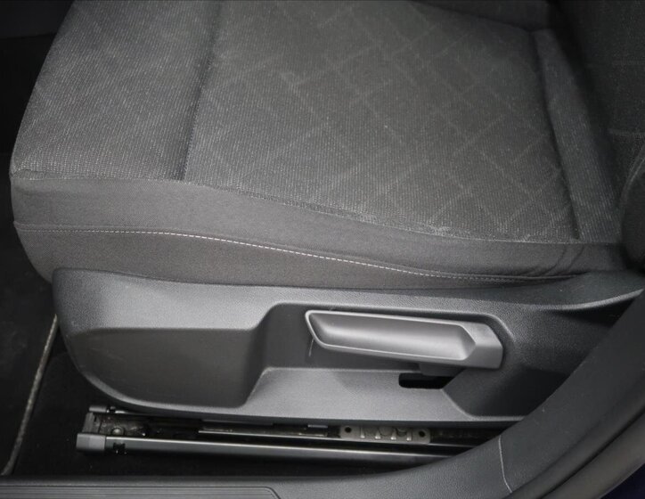 Volkswagen Golf Kombi 1,5 l 96 kw