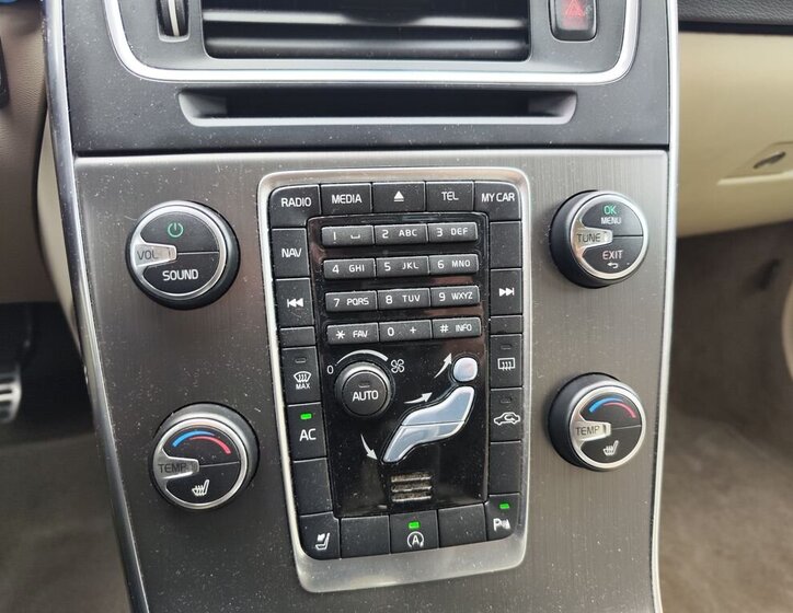 Volvo V60 Kombi 2,0 l 120 kw