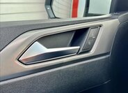 Volkswagen Polo Hatchback 999,0 70 kw