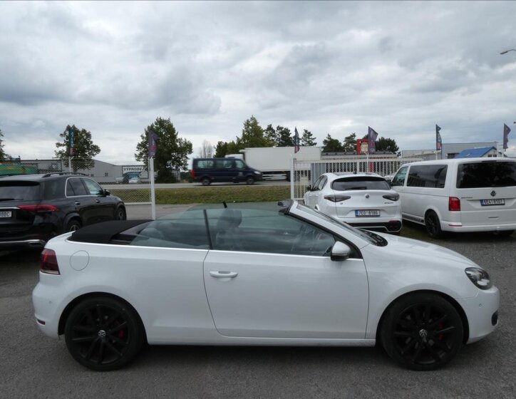 Volkswagen Golf Kabriolet 2,0 l 103 kw