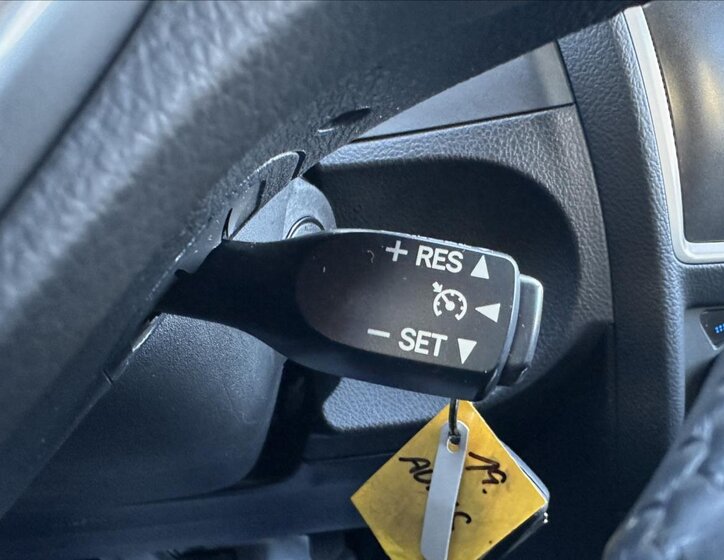 Toyota Auris Kombi 1,6 l 98 kw